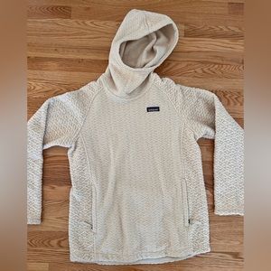 Women’s Patagonia pullover fleece